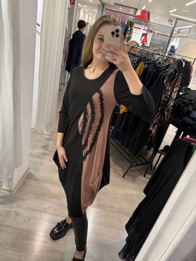 OBLEKA ELARA ČRNA - slika 2