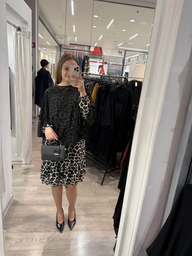 OBLEKA NIJA ÄRNO BELA - slika 3