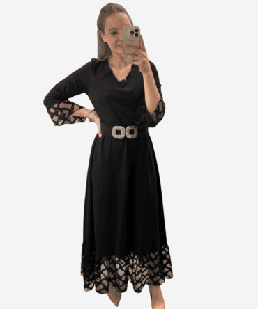 OBLEKA TAŠA ČRNA - 44