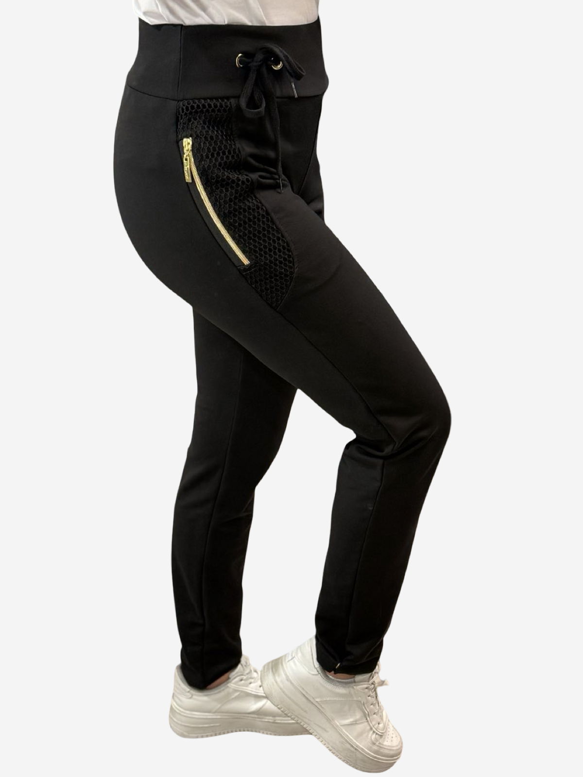 HLAČE ALI ČRNO ZLATE