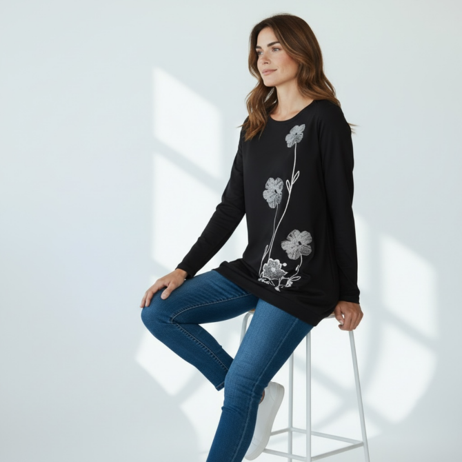 Å½enska Ärna majica z roÅ¾natimi potiski, Moja Fiona.